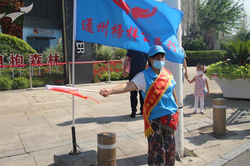 <strong>91.pcom操逼</strong>